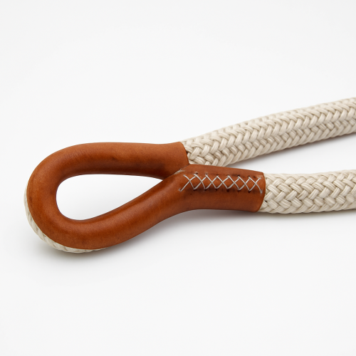 Corde d'amarrage tressée beige à 16 brins avec œillet en cuir brun de 100 cm Ø36 mm 6 m Corde d'amarrage tressée beige à 16 brins avec œillet en cuir brun de 100 cm Ø36 mm 6 m